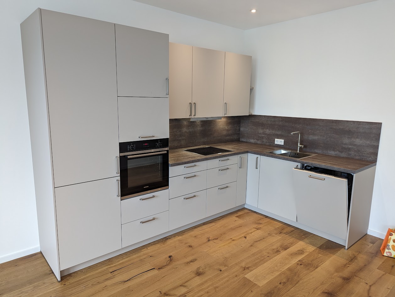New kitchen from scratch in the new flat.